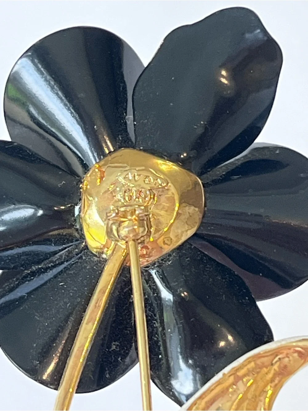Large Flower Brooch Pin Set of 2 Black White Ivory Gold Tone Avon Sara Coventry